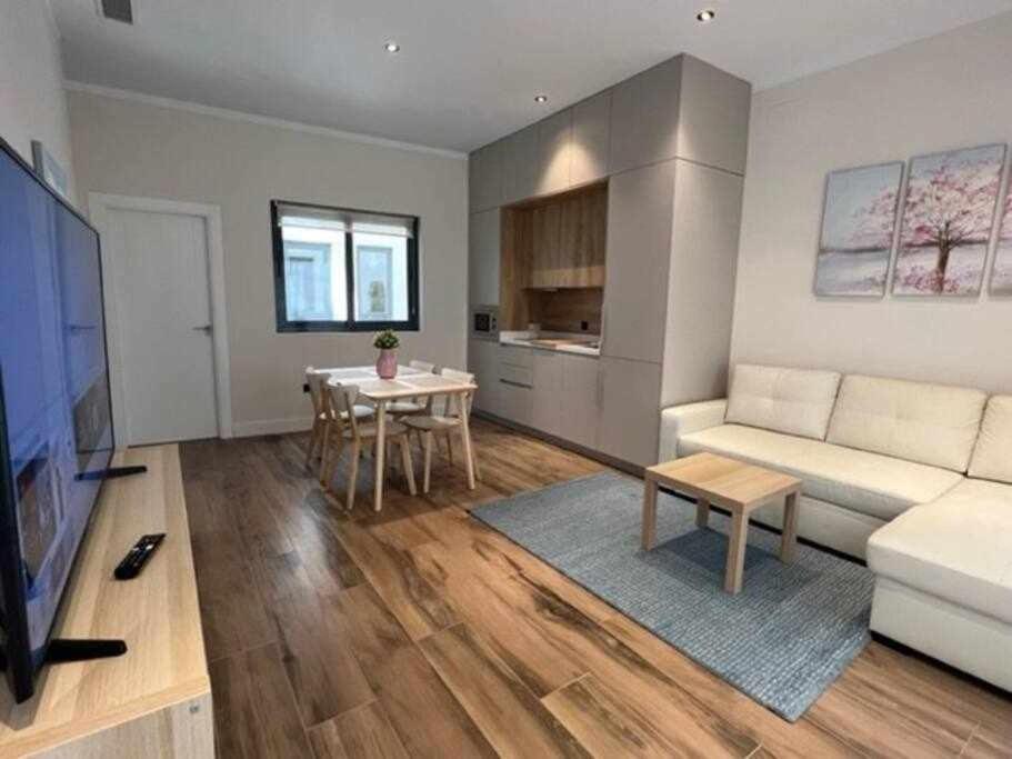 Deluxe Twobedroom Apartment Seville Downtown المظهر الخارجي الصورة