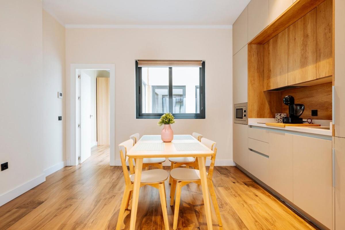 Deluxe Twobedroom Apartment Seville Downtown المظهر الخارجي الصورة