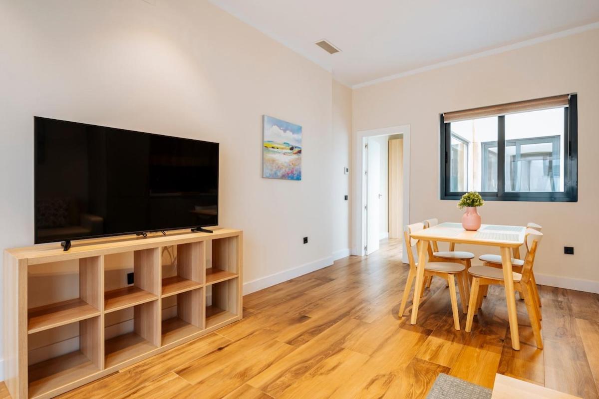 Deluxe Twobedroom Apartment Seville Downtown المظهر الخارجي الصورة